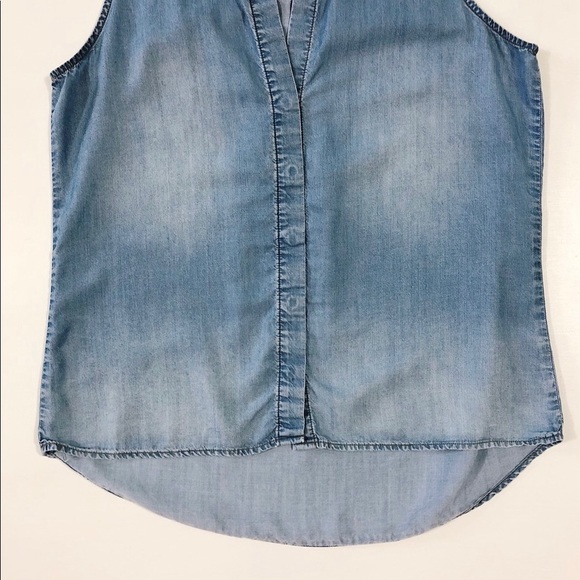 CLOTH AND STONE Chambray V-neck Sleeveless Top - Picture 5 of 6